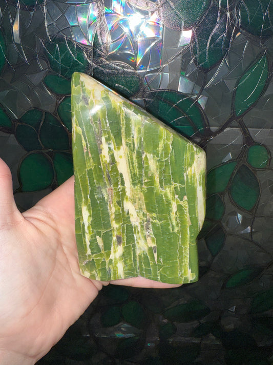 Tremolite freeform